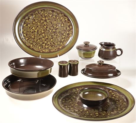Franciscan Madeira Earthenware Serving Accessories