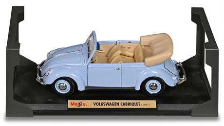 1951 Volkswagen Cabriolet Beetle Bug Model Car