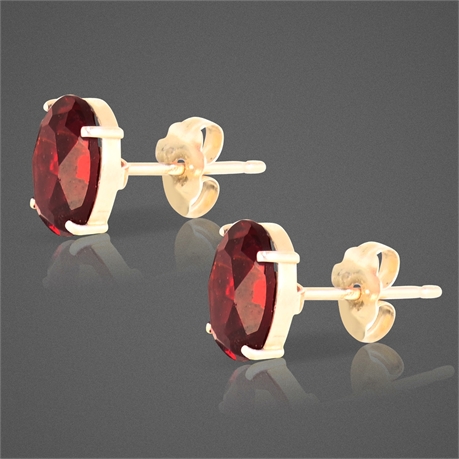 14K Yellow Gold Oval-Cut Garnet Stud Earrings