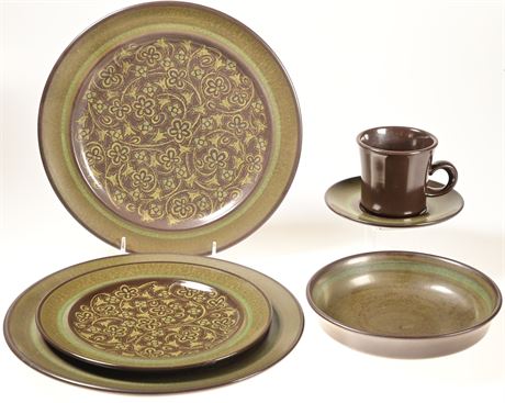 Franciscan Madeira Earthenware Dishes