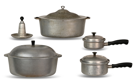 Sold at Auction: Aluminum Cookware Pots w/ Lids