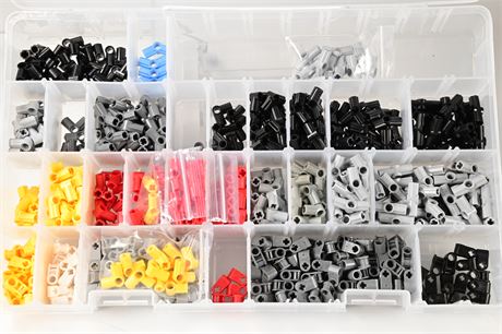Lego Pieces (731 Pieces)