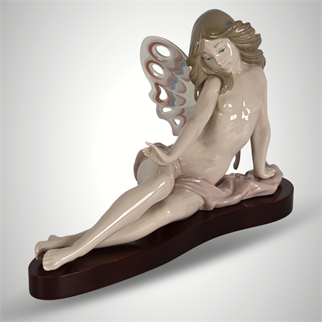 Lladro Daydreaming Nymph Fantasia Rosa 1402 Fairy Figurine Wood Base