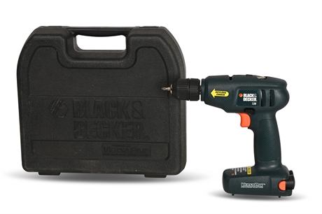 Black and Decker 7.2v Drill with Case