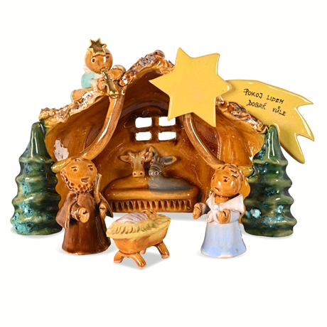 Handmade Czech Ceramic Nativity – 4-Piece Set with Cresh