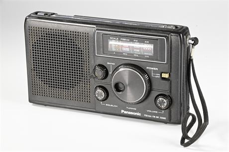 Panasonic RF 1102 AM/FM PBS High 3 Band Radio