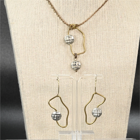 Tresk Necklace and Earring Set