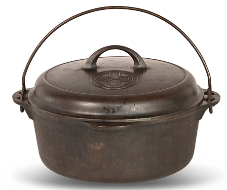 Vintage Griswold 8 Tite-Top Dutch Oven