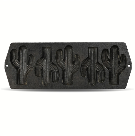 Lodge® Cast Iron Saguaro Cornbread Pan