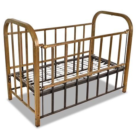 Early 20th Century Vintage Brass Crib
