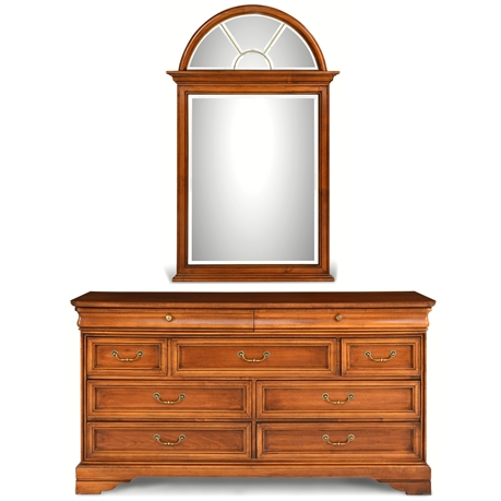 Lexington 'Chez Michelle' Dresser with Mirror