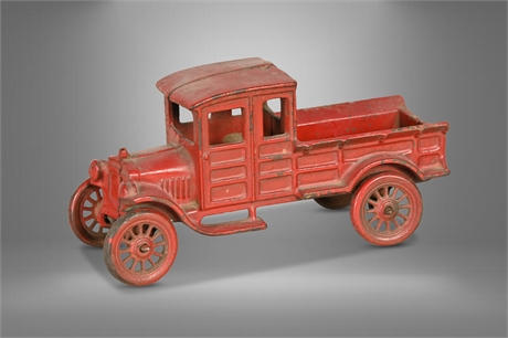 1920's AC Williams Large Depot Style Cast Iron Pick-Up Truck