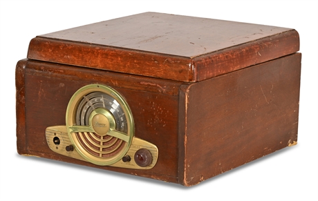 For Restoration: Vintage Zenith Radio Phonograph