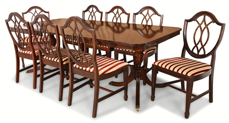 Knechtel Mahogany Dining Table & 8 Tudor Gold Hepplewhite Chairs – Duncan Phyfe