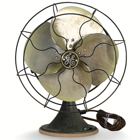 1935 General Electric 12" Quiet Blade Oscillating Desk Fan