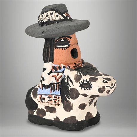 Evez 1995 Pueblo Storyteller Pottery Figure – Woman on Horse