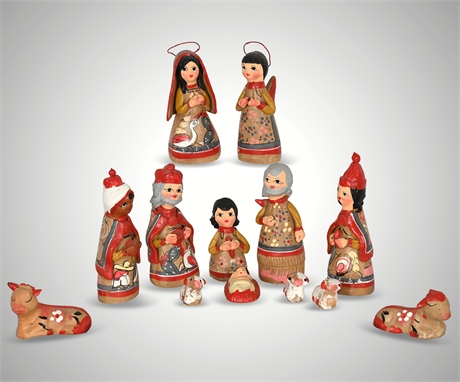 Vintage Tonalá Hand-Painted Clay Nativity Set, 12 Pieces