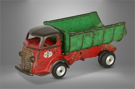 Arcade International Cast Iron Dump Truck