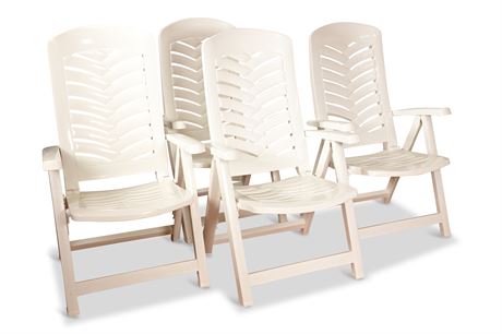 (4) Rubbermaid Plastic Folding Lawn Chairs