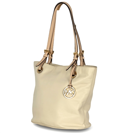 Michael Kors Jet Setter Tote Bag