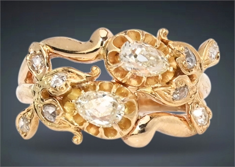 Vintage 18K Gold Diamond Cluster Ring