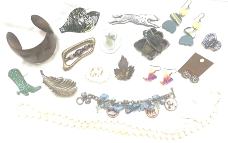 Artsy Fartsy Lot of 16 Vintage Jewelry Items