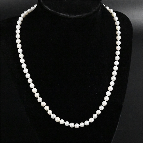 Freshwater 18" Pearl Necklace