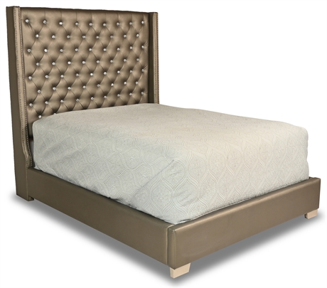 Coralyne Queen Upholstered Bed