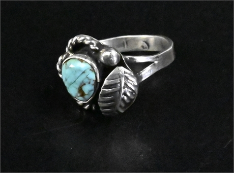 Vintage Petit Point Sterling Silver & Turquoise Ring