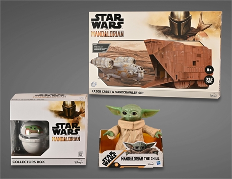 Star Wars: Mandalorian Three Piece Collector Set