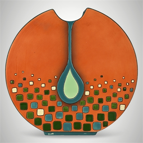 Eduardo Vega Handcrafted Ceramic Vase – Signed Cuenca, Ecuador