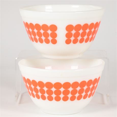 Mid-Century Pyrex Orange Dot Mixing Bowls