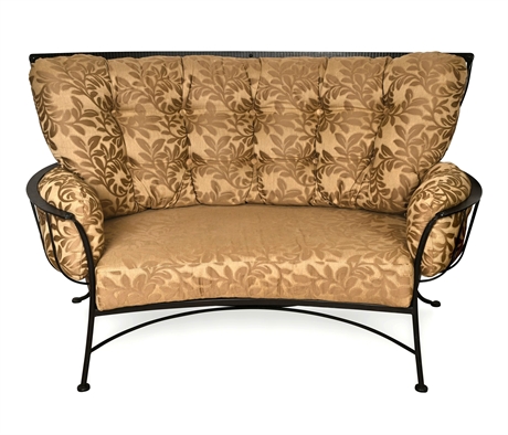 O.W. Lee Monterra Cuddle Loveseat