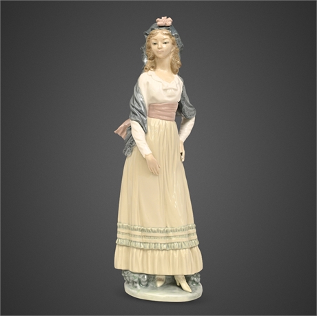 Lladró "Goya Lady" #4914 Porcelain Figurine, Spanish Mantilla