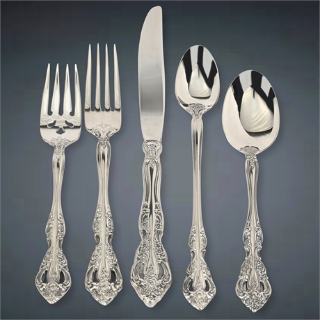 Oneida 'Heirloom' Flatware Set - 34 Pieces, Service for 5