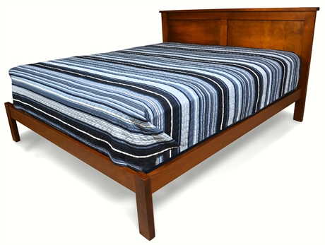 Traditional Solid Wood Platform Bed