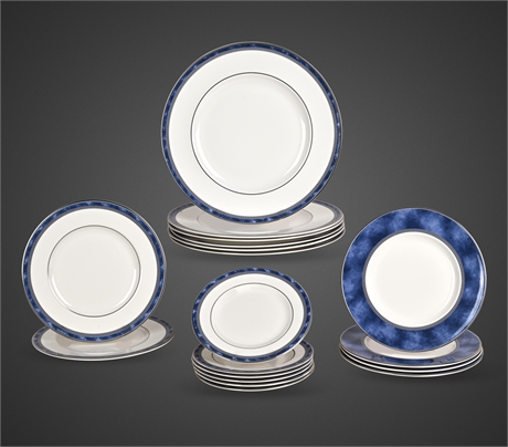 Royal Doulton “Atlanta” H5237 Bone China 18-Piece Set – Blue & Platinum, 1994