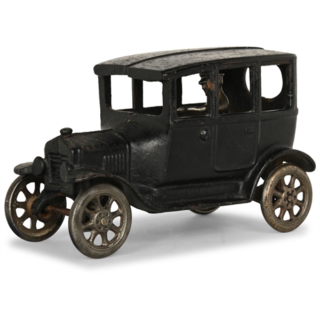 Arcade Cast Iron Ford Model T Sedan, Black, c.1920s