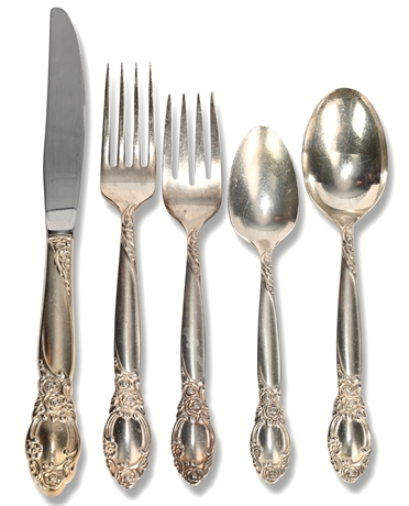 Oneida 'County Lane' Flatware Set