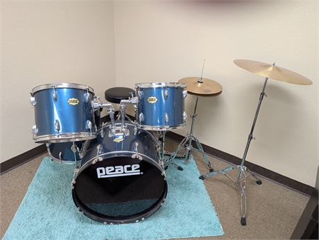 Peace 5-Piece Drum Set – Blue Finish with Avanti Cymbals & Hardware