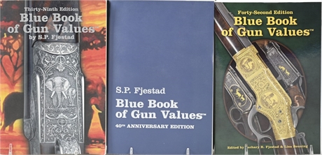 (31) Blue Book of Gun Values Books