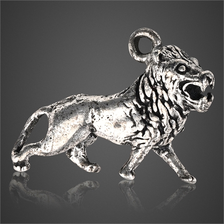 Sterling Silver Lion Charm Pendant – Detailed Vintage Design