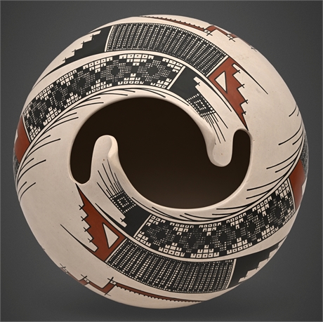 Betty Quezada Mata Ortiz Pottery Jar – Hand-Coiled Polychrome with Sculptural Cu