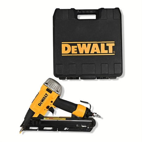 DeWalt DWFP72155 Precision Point 15-Gauge DA Angle Finish Nailer with Case
