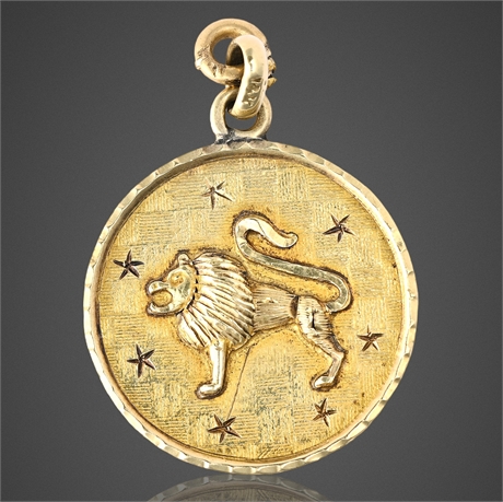 14K Gold Leo Zodiac Pendant – 1960s, 5.41g