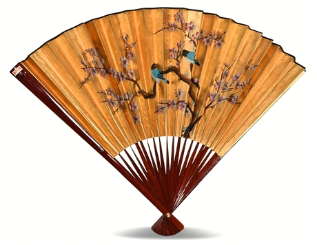 20th-century Chinese Oversized Lacquer and Gold Paper Folding Fan