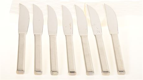 (7) Wusthof Trident Steak Knives