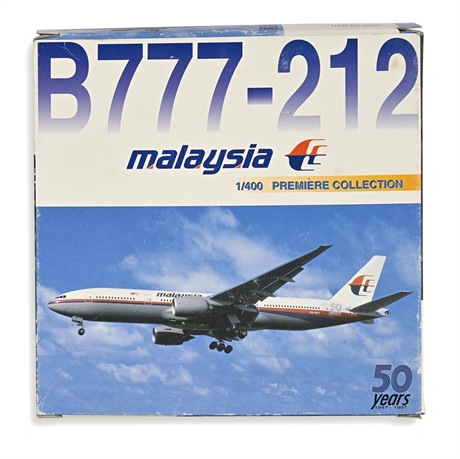 Dragon Wings Malaysia Airlines Boeing 777-200 1:400 Diecast — 50 Years Livery
