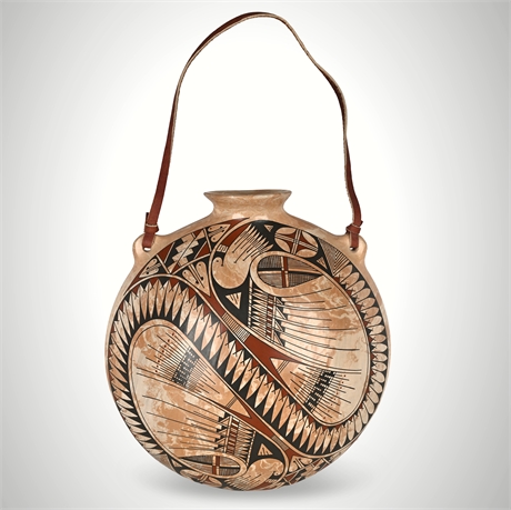Lupe & Rey Rodriguez Mata Ortiz Pottery Canteen – Fine Geometric Design