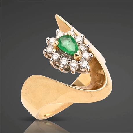 14K Emerald & Diamond Ring Size 7